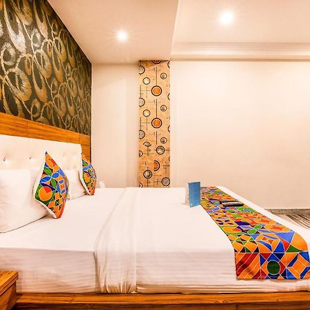 Fabhotel Shoba Estate Delhi Airport ニューデリー エクステリア 写真