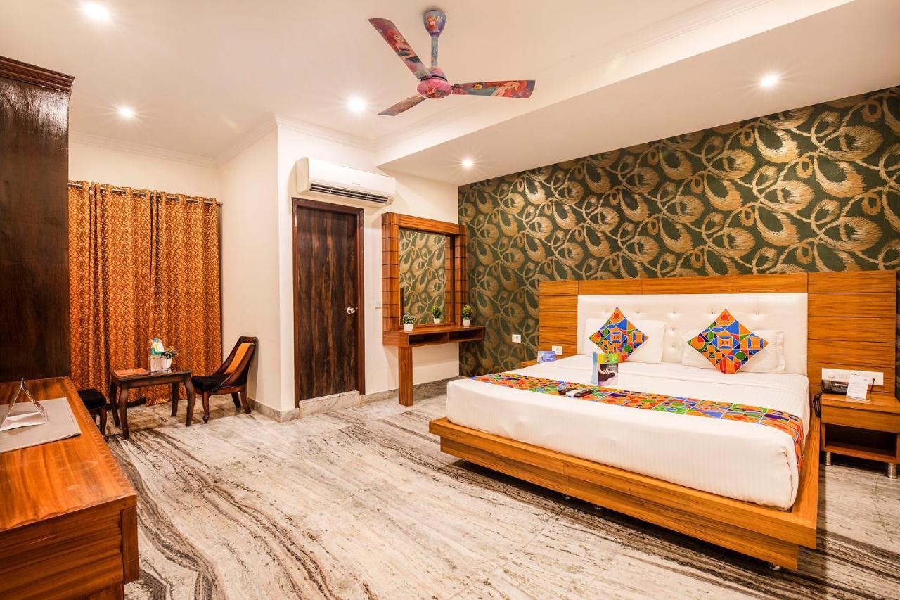 Fabhotel Shoba Estate Delhi Airport ニューデリー エクステリア 写真