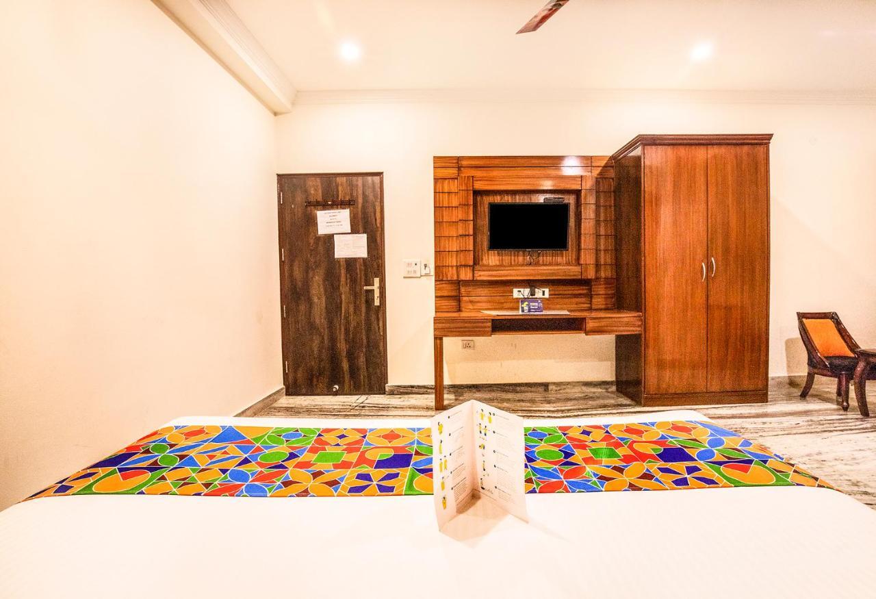 Fabhotel Shoba Estate Delhi Airport ニューデリー エクステリア 写真